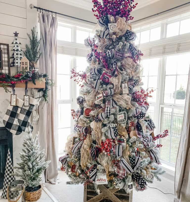 Rustic Plaid Christmas Tree with Ribbon Garlands