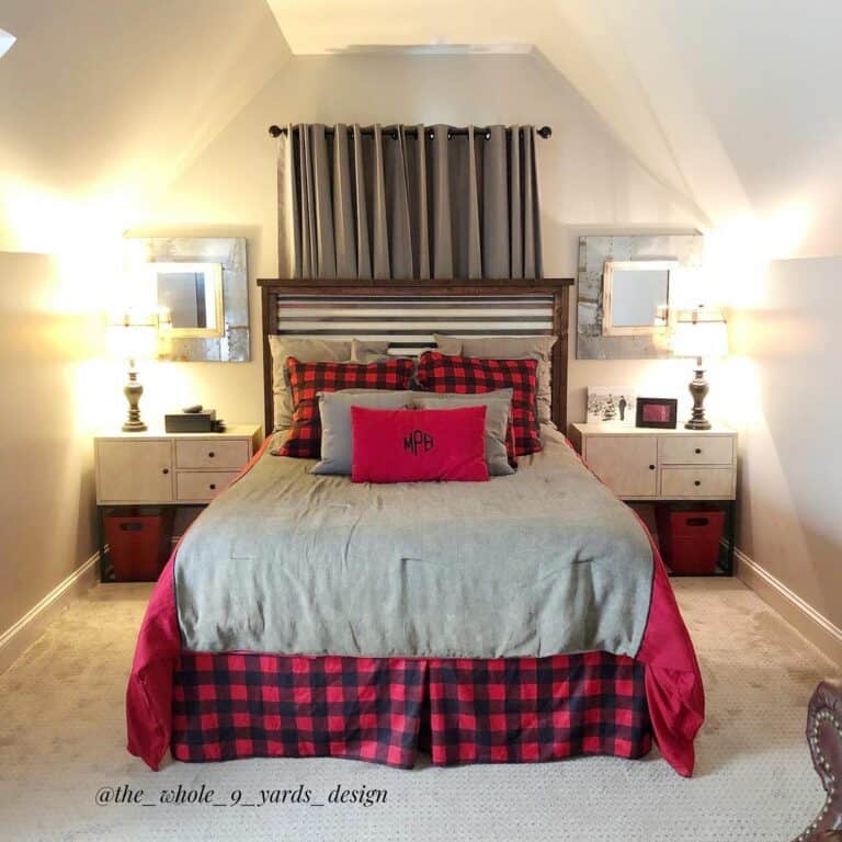 Rustic Red and Black Bedroom Idea
