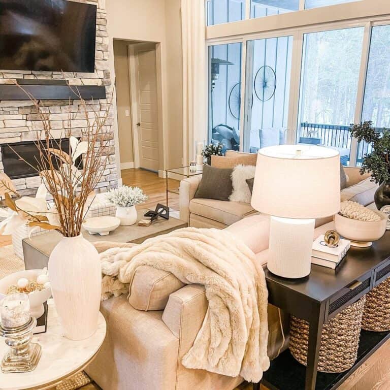 Rustic Yet Contemporary Living Space
