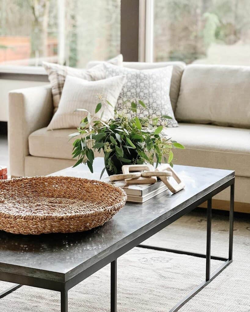 Simple Coffee Table Arrangement