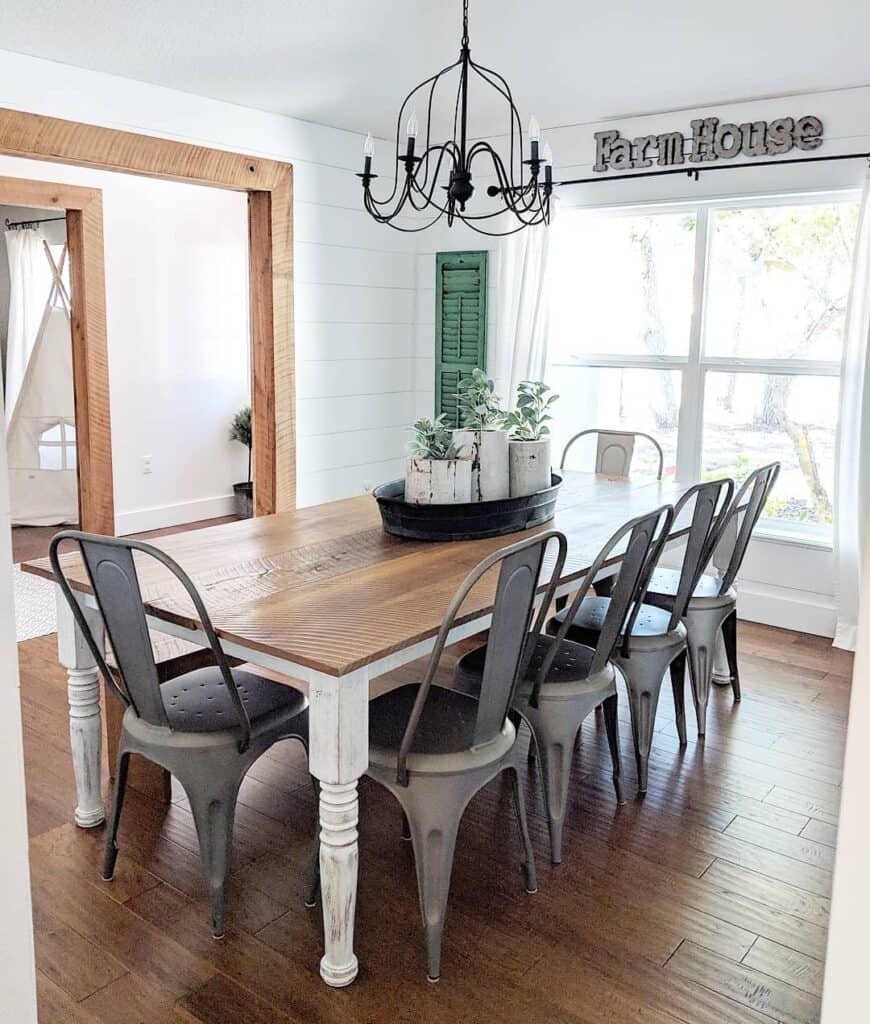 30 Simple Dining Table Centerpiece Ideas for a Appeal