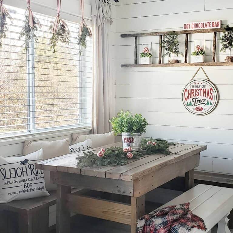 Simple Dining Space With Spruce and Ribbon