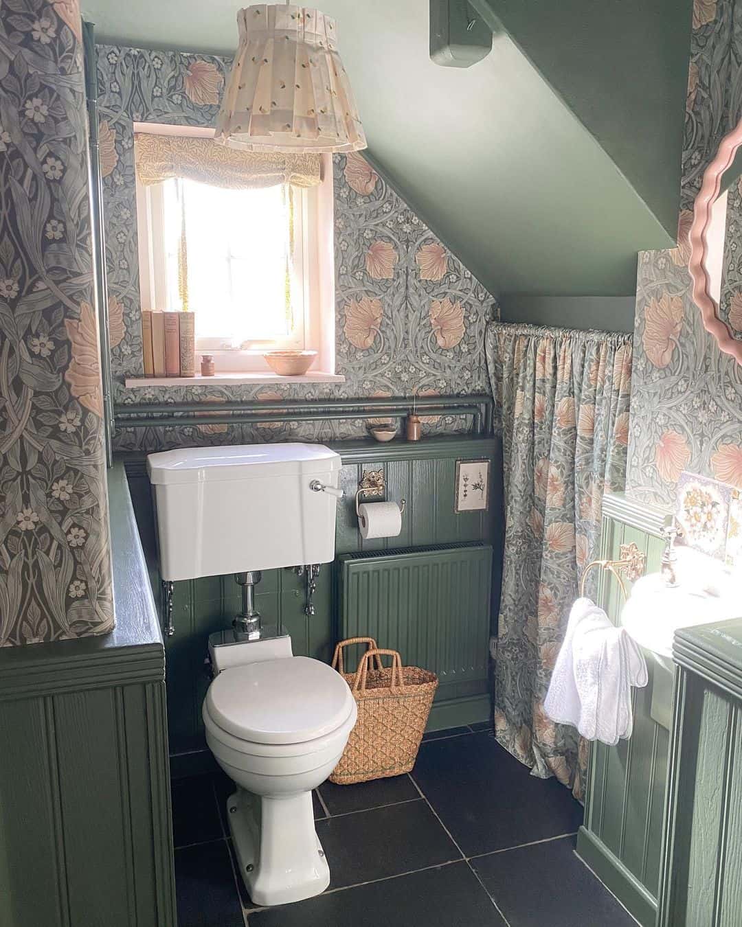 19 Green Bathroom Ideas to Color Your Space With Envy