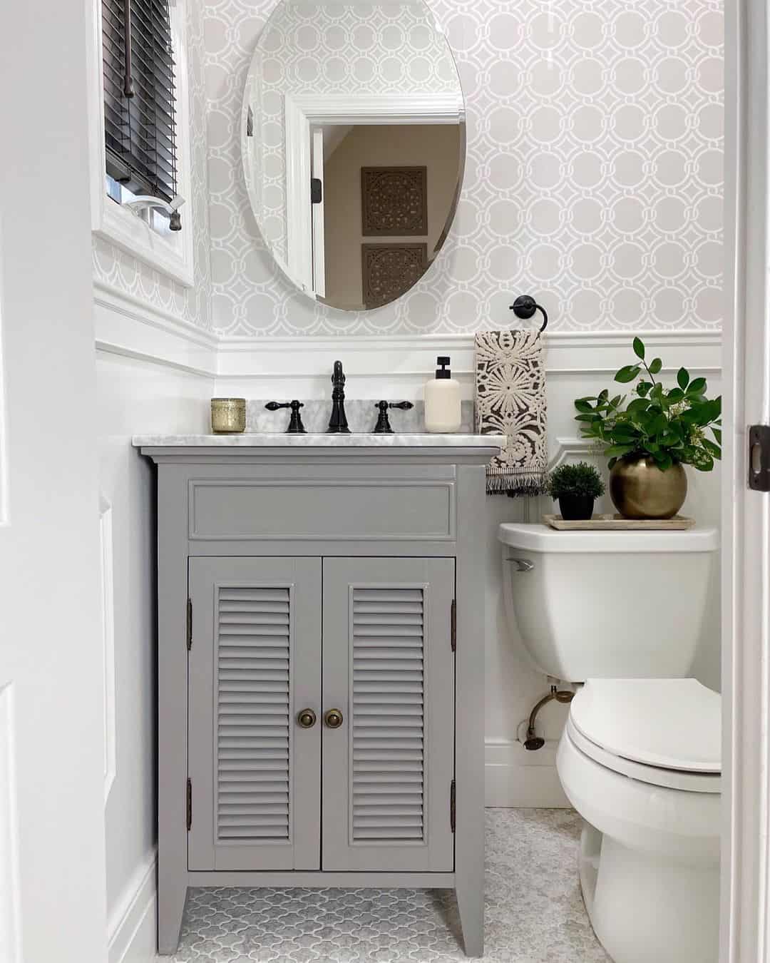 30 Grey and White Bathroom Ideas That Work for Any Style
