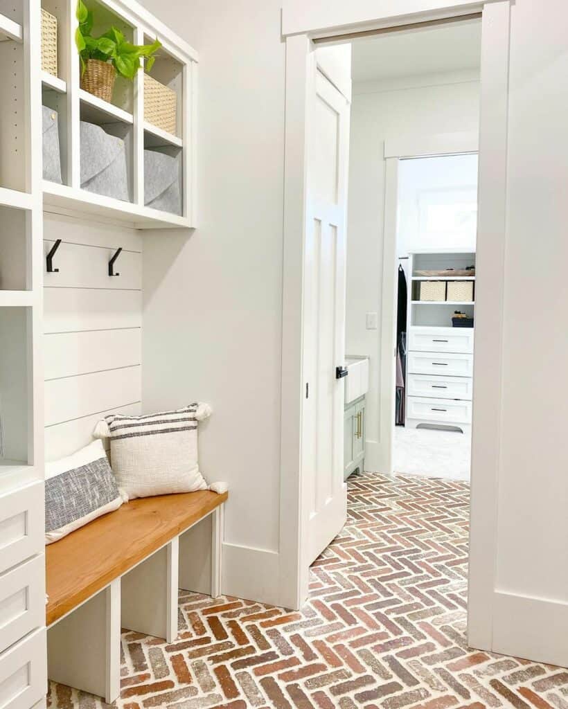 Small Mudroom Ideas With Cube Storage