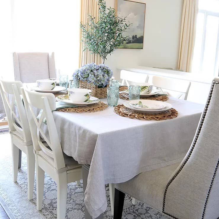 Spring-Inspired Dining Table Décor