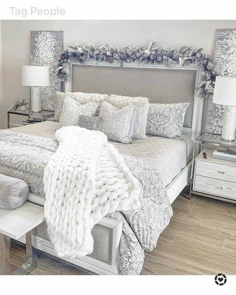 Stunning Light Grey Bedroom Ideas