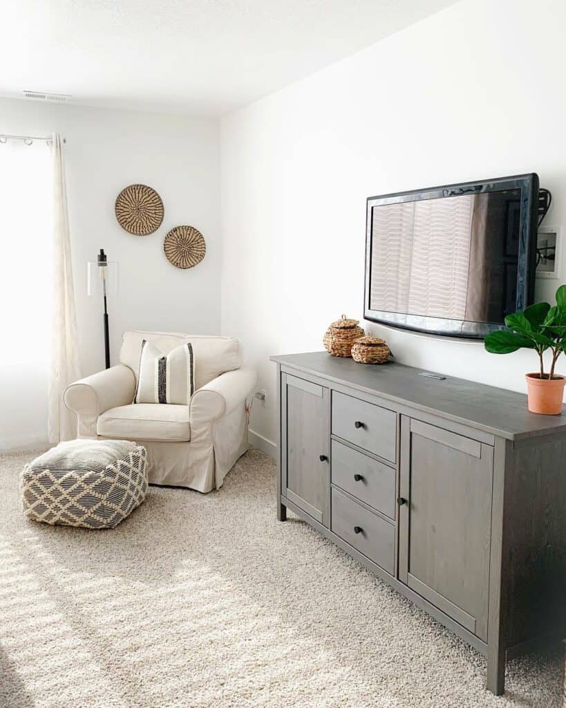 TV in Modern Bedroom Ideas