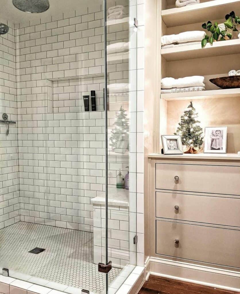 Tiled Shower with Clear Door and Rectangle Niche