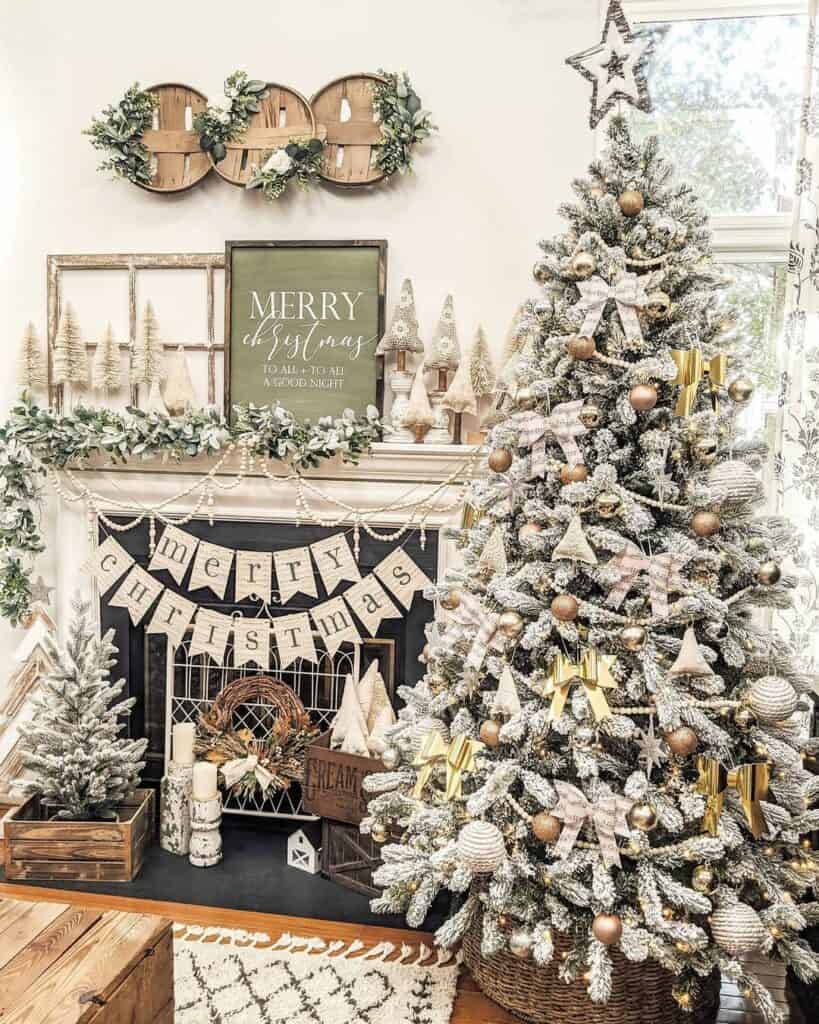 Two-Tone Gold Christmas Tree Décor Using Christmas Bows