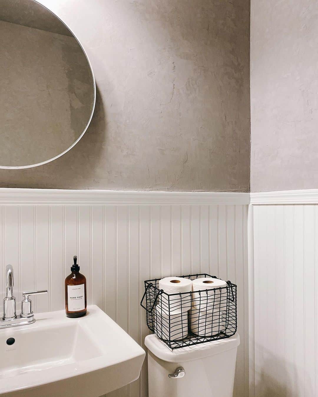 19 Beadboard Bathroom Ideas That Will Never Go Out of Style