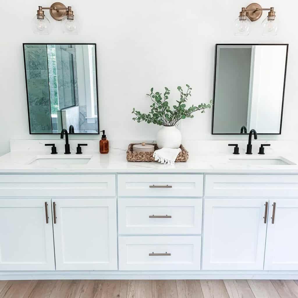 White Full Overlay Bathroom Cabinet Vanity