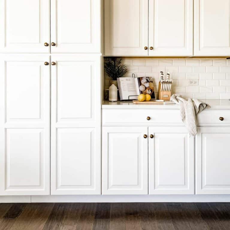 White Full Overlay Kitchen Cabinet Doors
