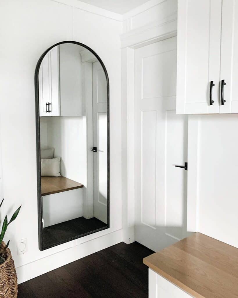 White Interior Door Trim Idea for a Clean Minimalist Appeal