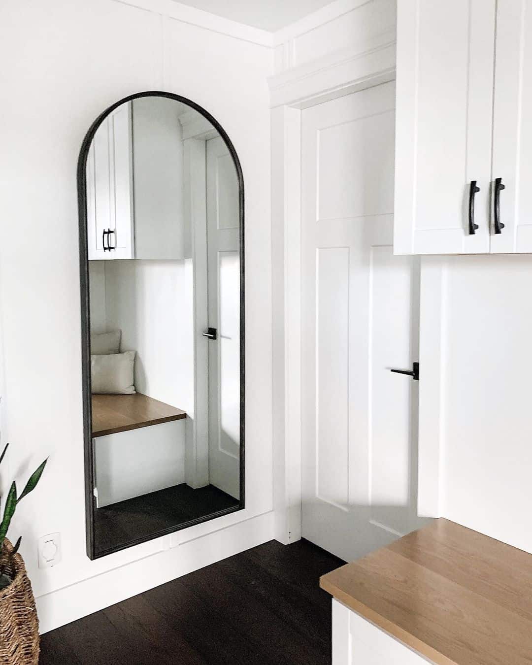 30 Interior Door Trim Ideas to Add Visual Interest to Your Home