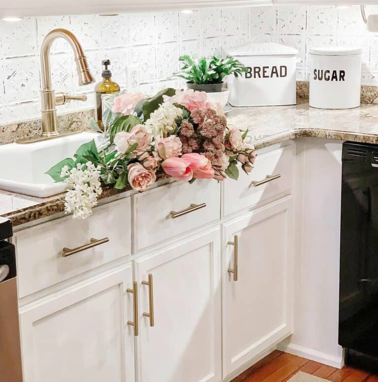 White Kitchen Cabinets With Gold Hardware Ideas