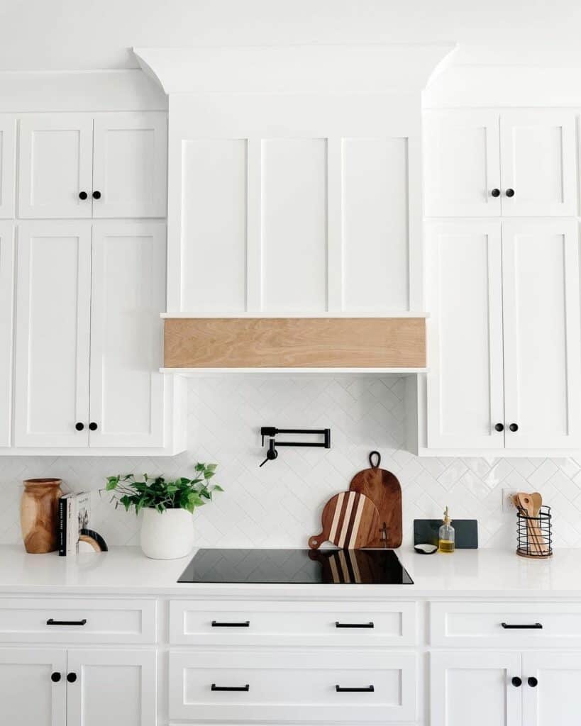 White Kitchen Shaker Cabinets with Black Hardware