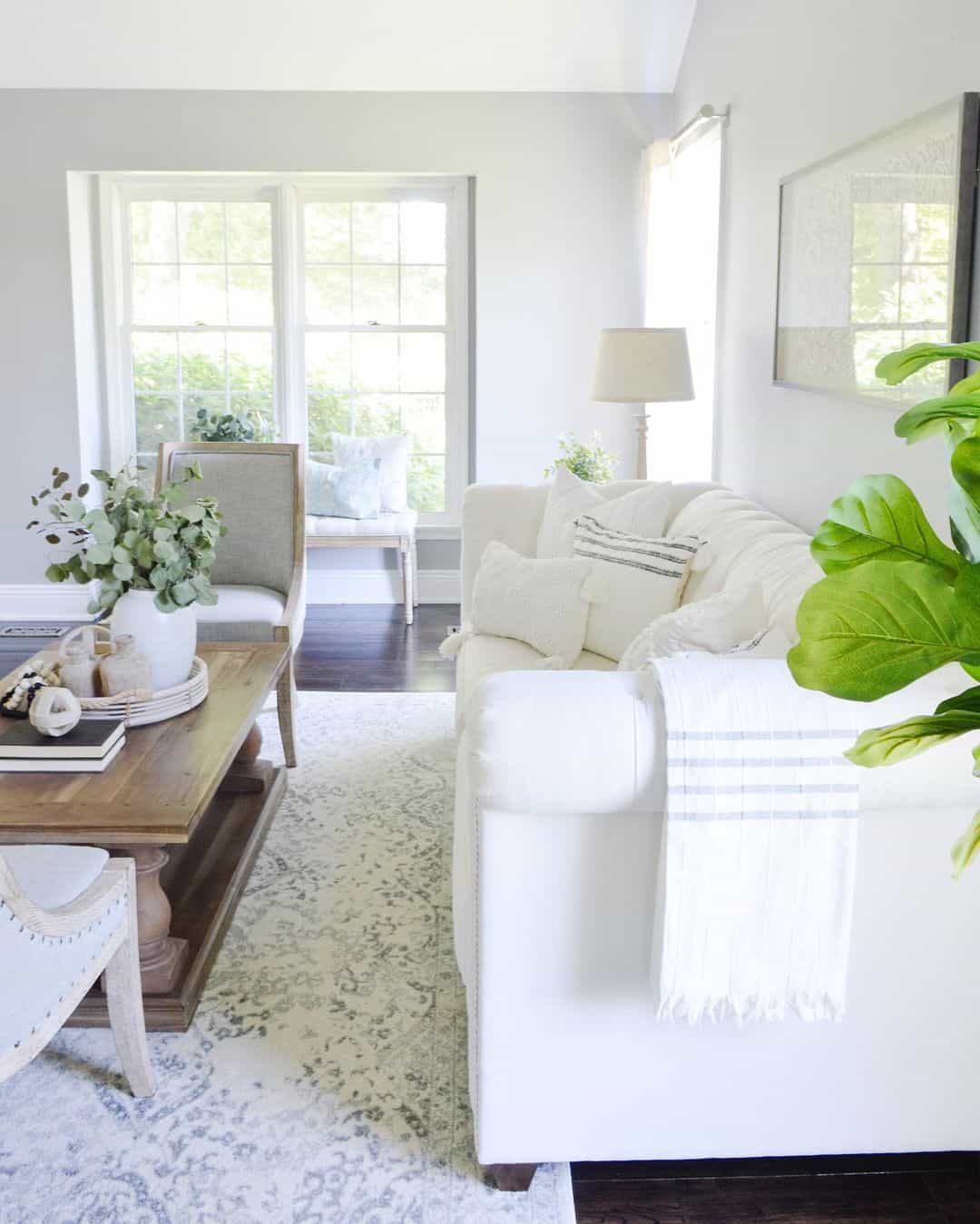 32 White Couch Living Rooms Ideas to Transform Your Seating Space