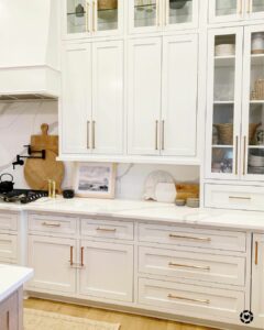White Shaker Kitchen Cabinet With Gold Hardware Ideas