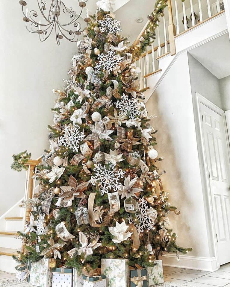 White and Gold Snowflake Christmas Tree Decorations