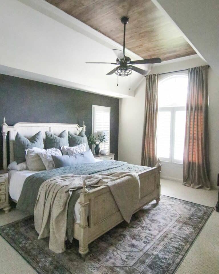Wood Accent Bedroom Ceiling Design
