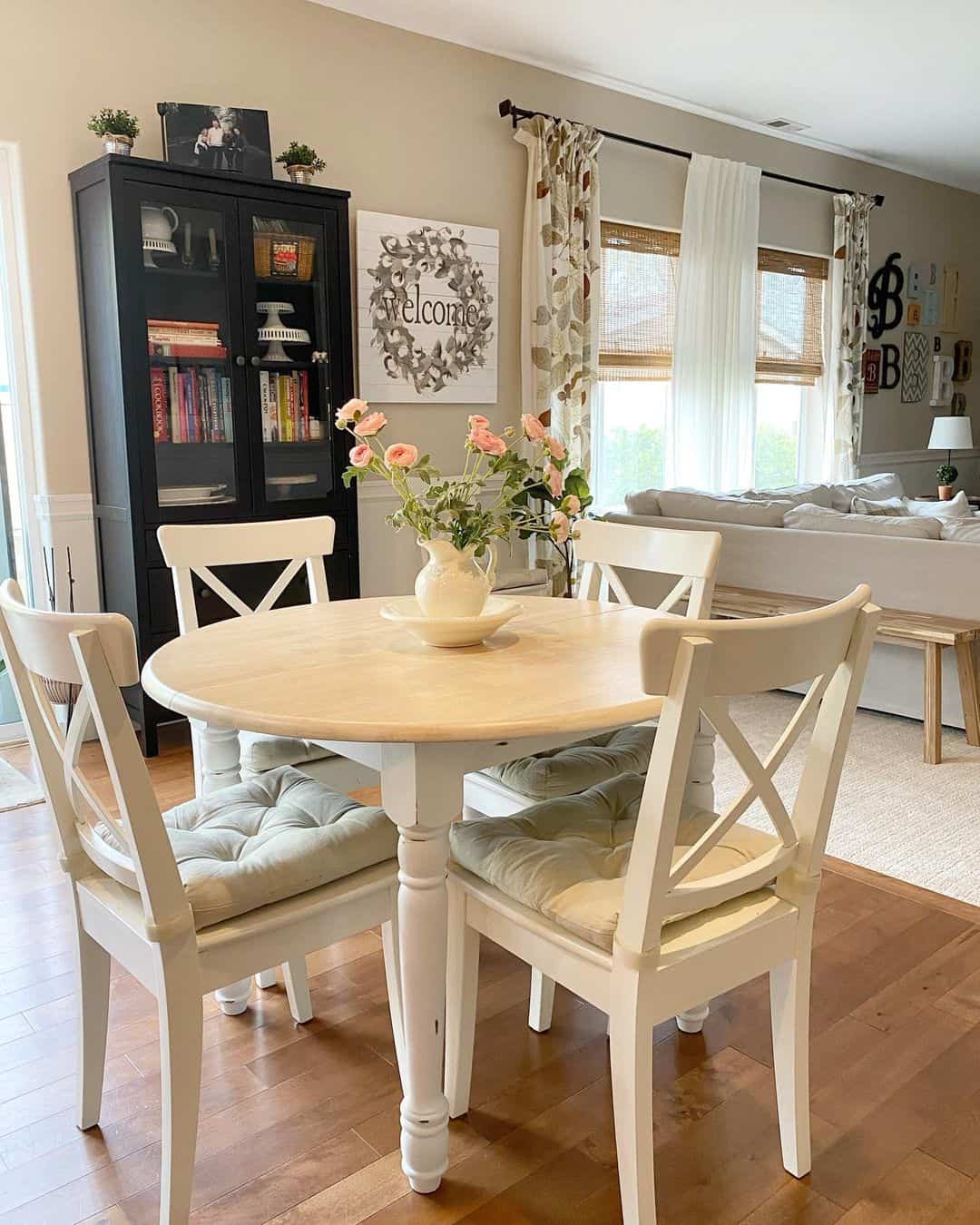 30-spectacular-round-dining-table-centerpiece-ideas-to-enhance-your-home