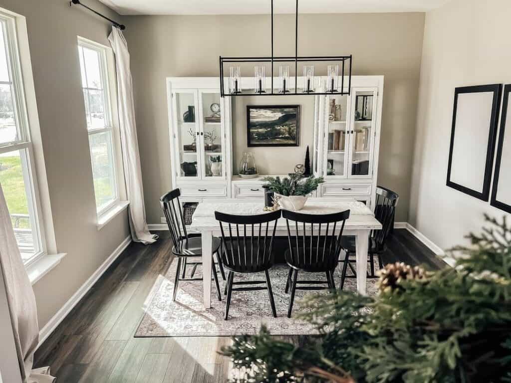 Antique Style Area Rug in Neutral Dining Room