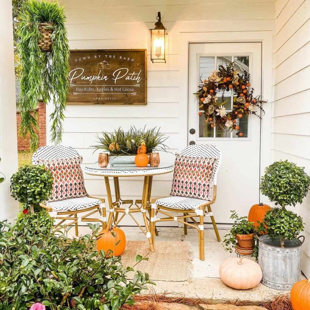 Autumn Back Porch Décor