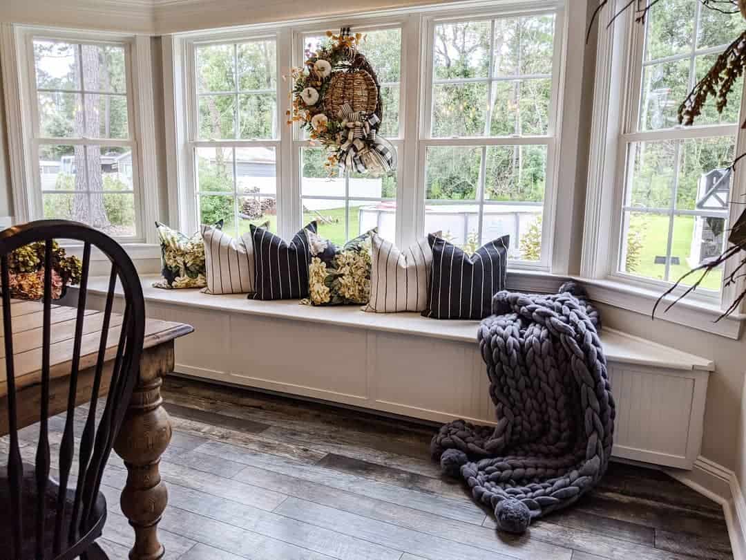 Autumn Wreath in a Farmhouse Bay Window - Soul & Lane