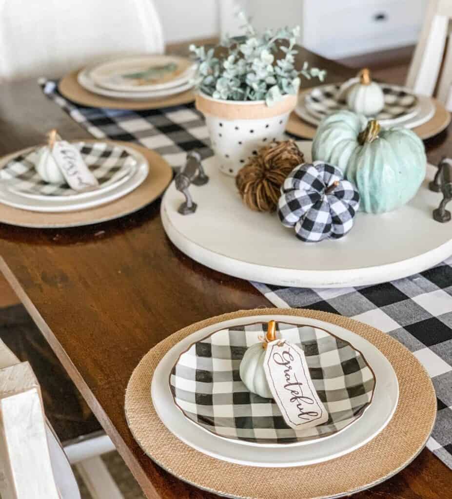Autumn-inspired Table With Checkered Details - Soul & Lane