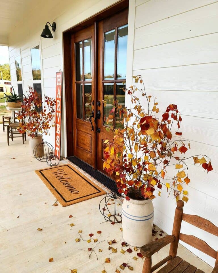 Autumnal Farmhouse Porch Ideas