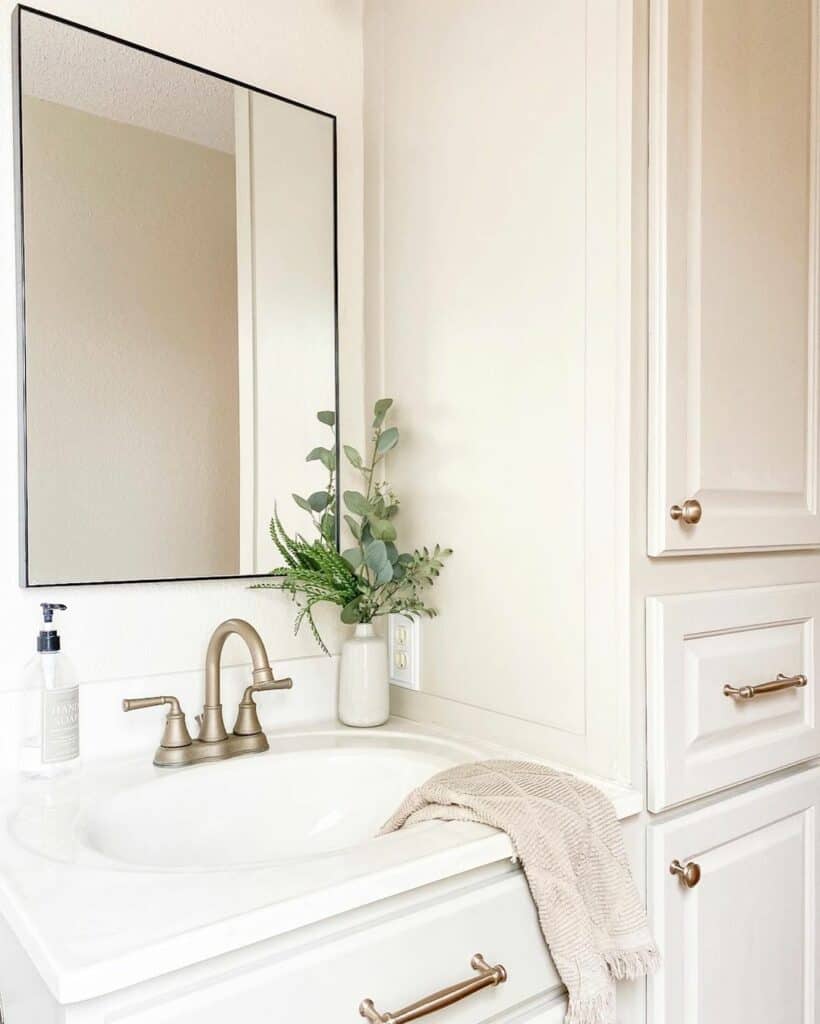 17 Basement Bathroom Ideas To Add Warmth and Color