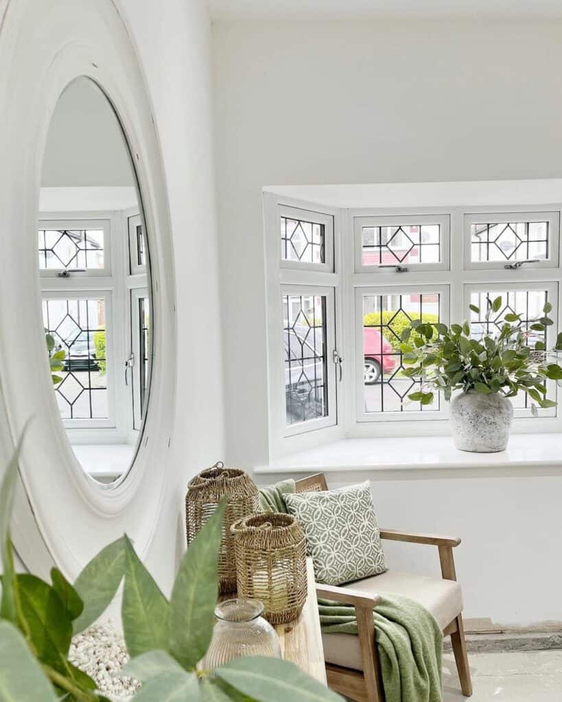 Bay Window Ledge Decoration