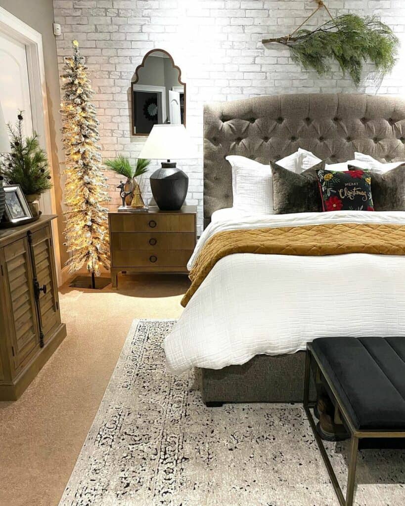 Bedroom Christmas Décor Ideas