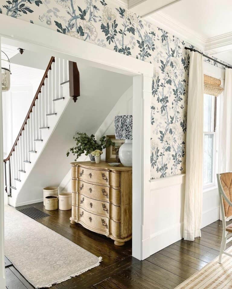 Blue Branching Wallpaper Ideas for a Cozy Cottage Dining Area