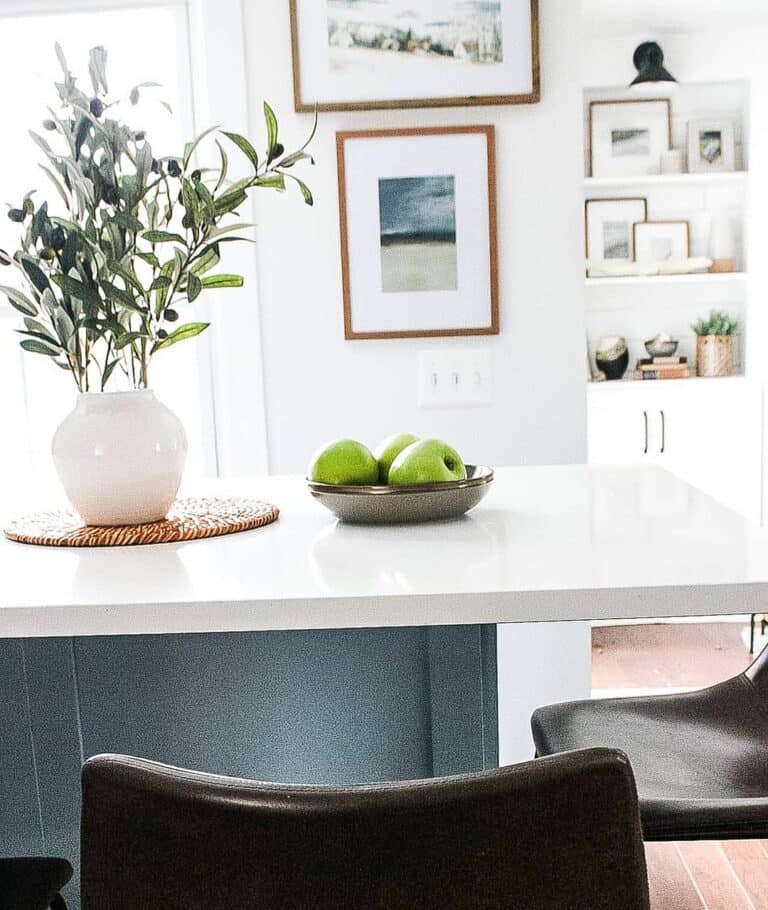 Breakfast Bar and Bar Stool Seating Inspiration