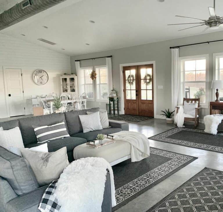 Charcoal Grey and White Living Room Décor Ideas