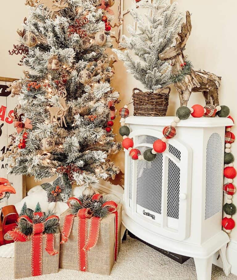 Christmas-themed Fireplace Decorations Idea