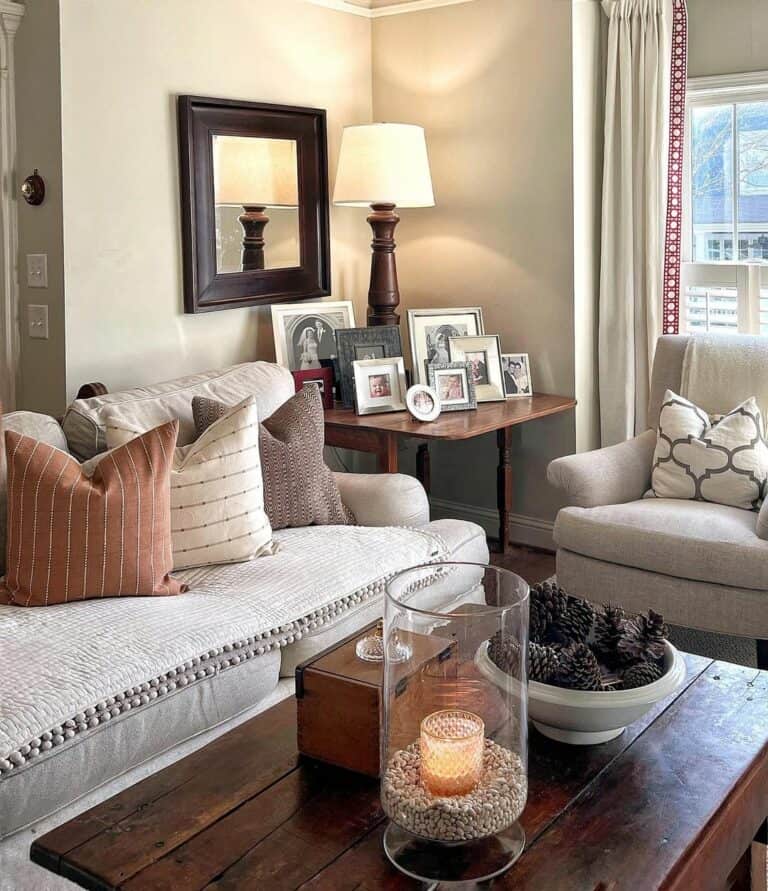 Cottage Style Living Rooms With a Modern Twist