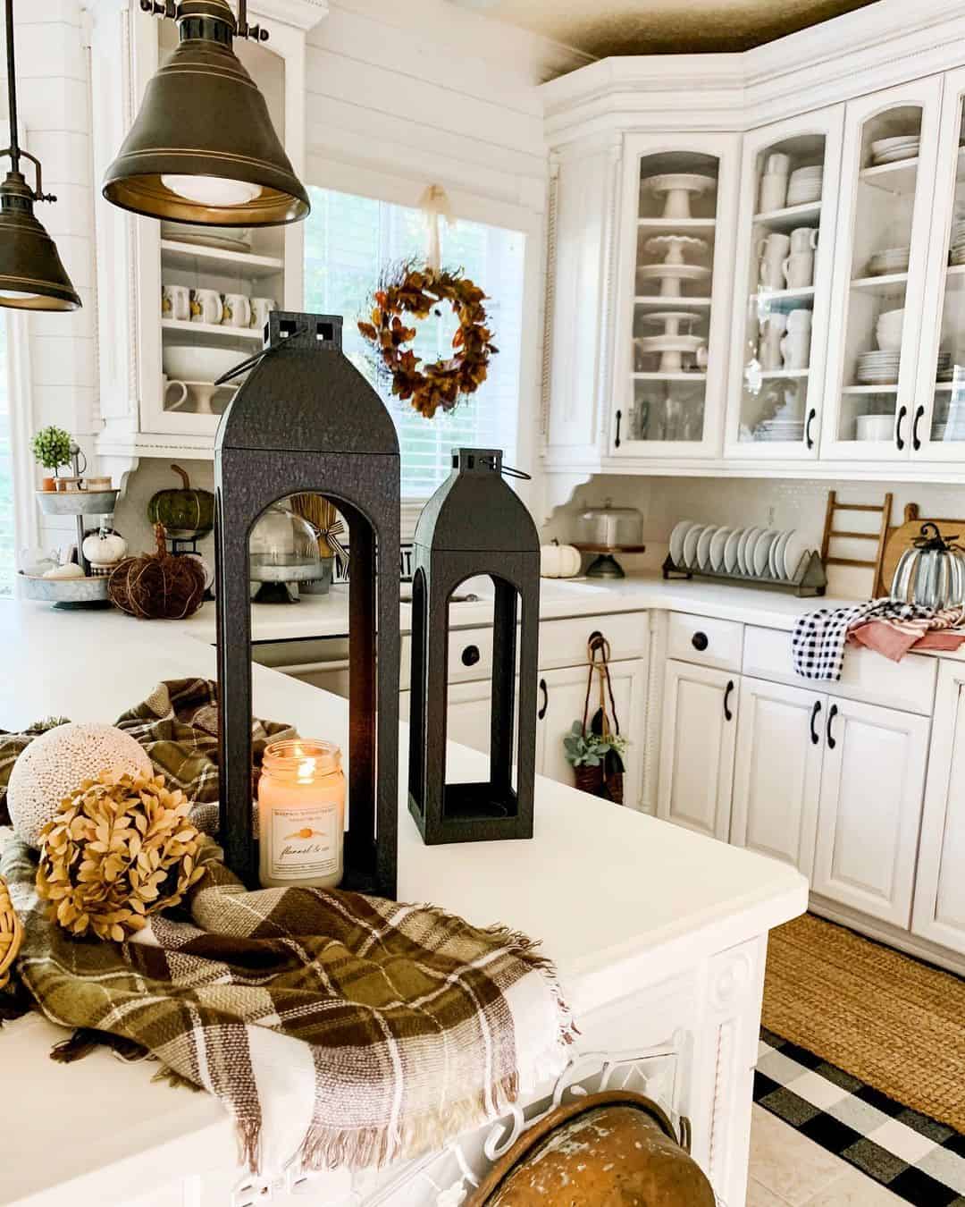 Cottage-inspired Kitchen With Fall Lantern Décor - Soul & Lane