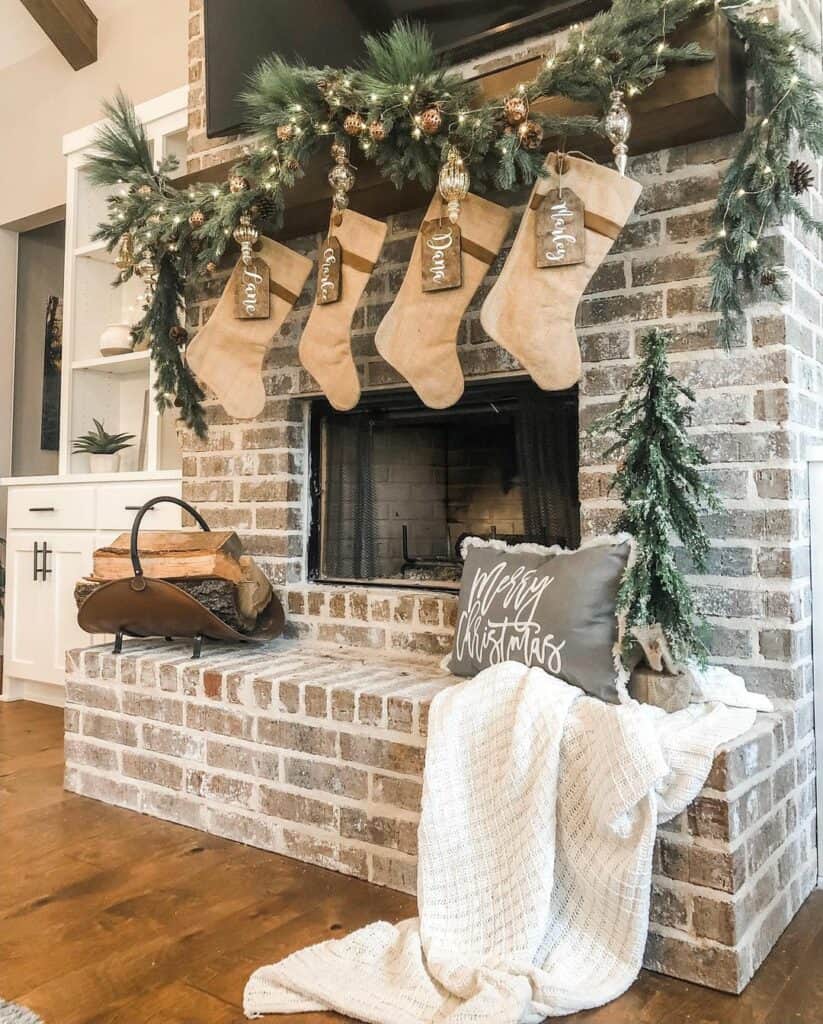 Cozy Lodge Christmas Décor Ideas