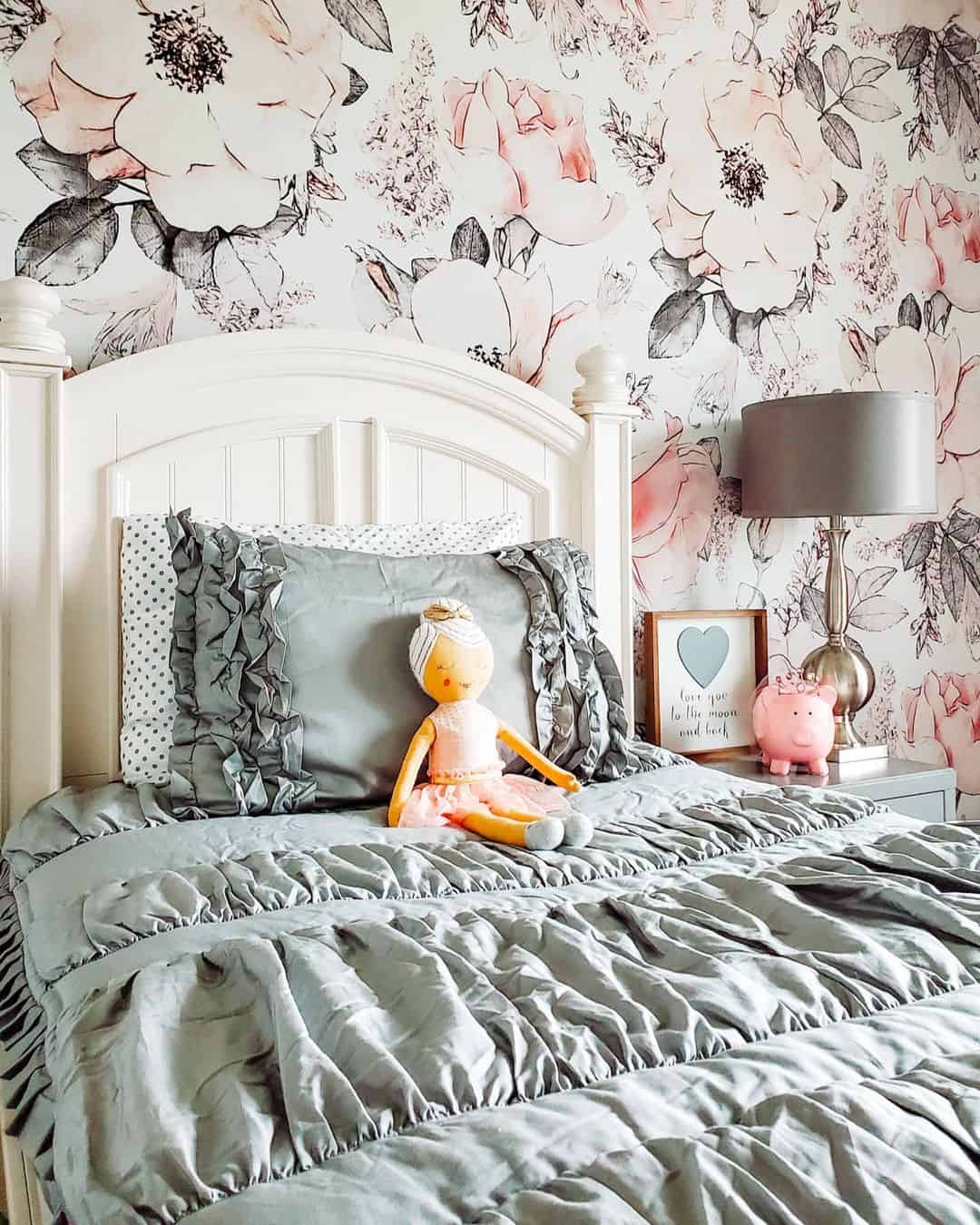 Cozy Modern Farmhouse Room and Wallpaper Soul & Lane