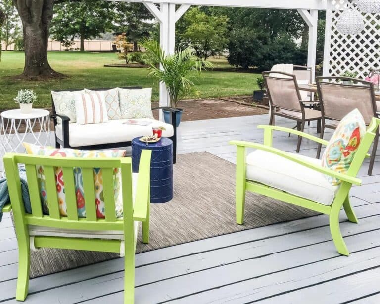 Deck Decorating Ideas With Bright Green Chairs