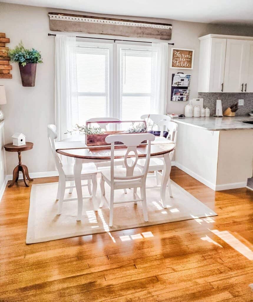 31 Tricks for Incorporating Farmhouse Dining Table Décor