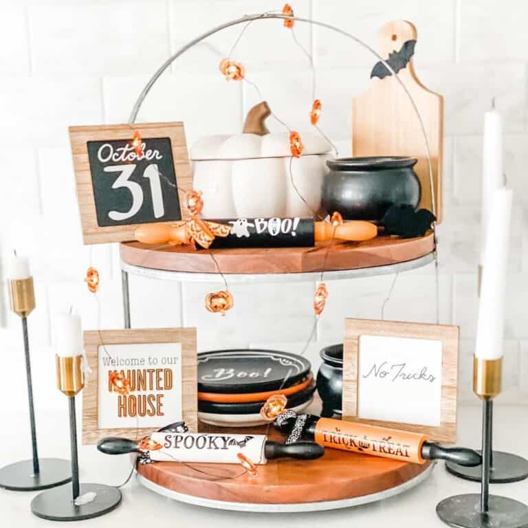 Double-layered Tray Featuring Halloween-inspired Decorations