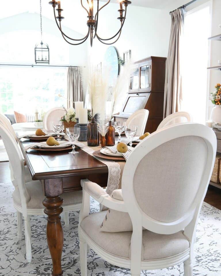Elegant Fall Table Décor With White Accents
