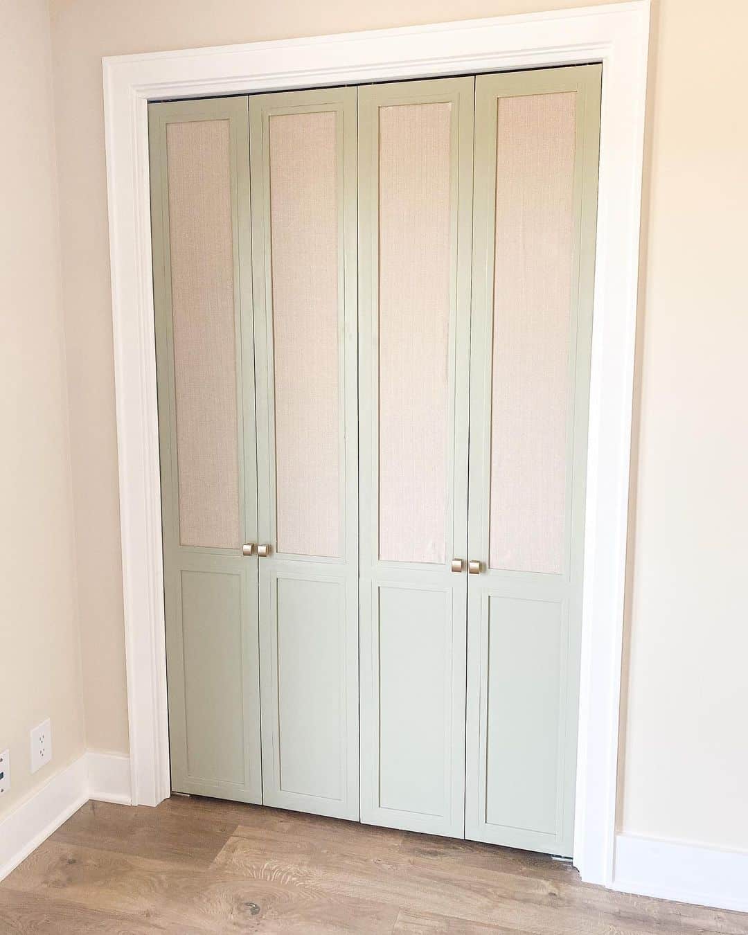 29 Closet Door Ideas to Complement Any Space