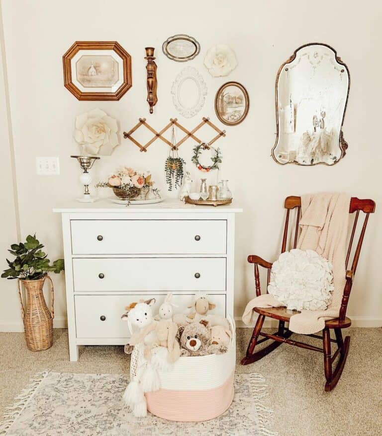 Fabulous Toddler Girl Room Ideas Include Vintage Décor