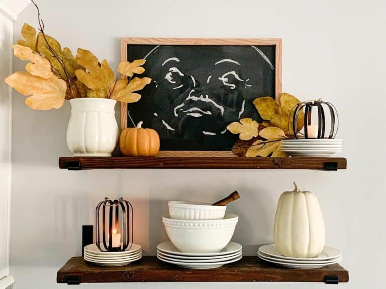 Fall Foliage and Chalkboard Shelf Décor