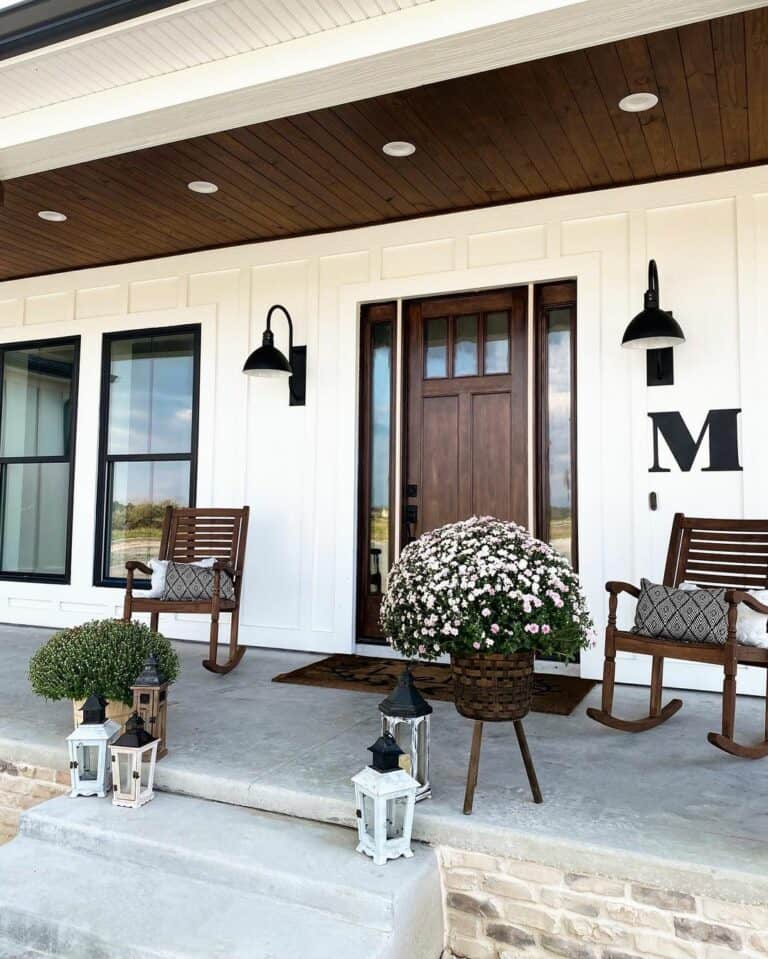 Farm Front Entrance Décor